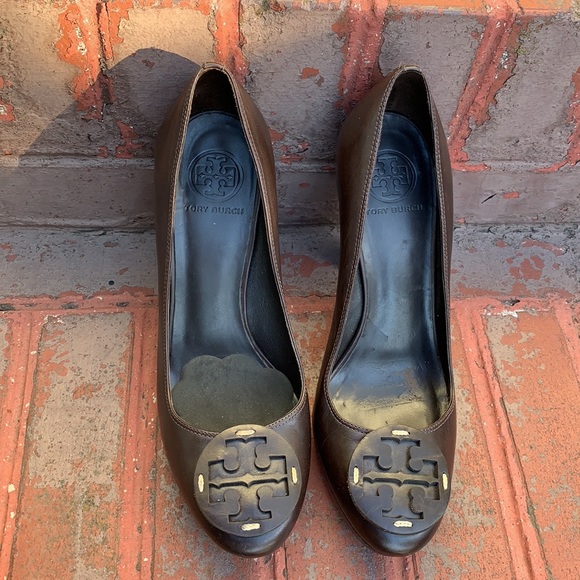 Tory Burch Betty Pump Calf Leather - Picture 3 of 16